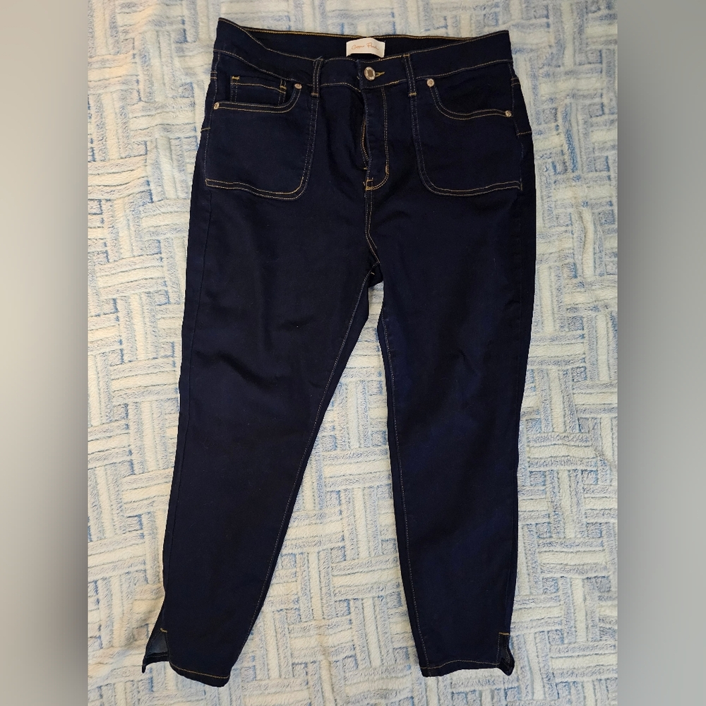 Women's Dark Blue Capris